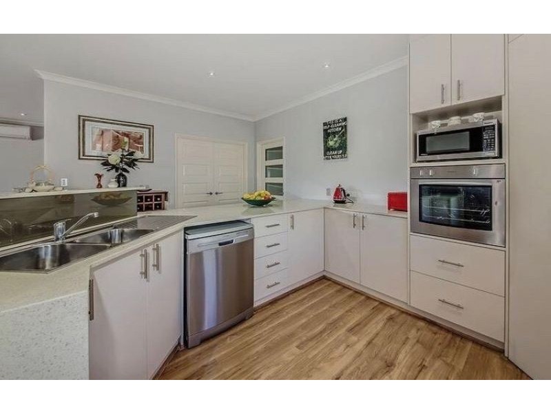 19 Jaeger Bend, Tapping WA 6065