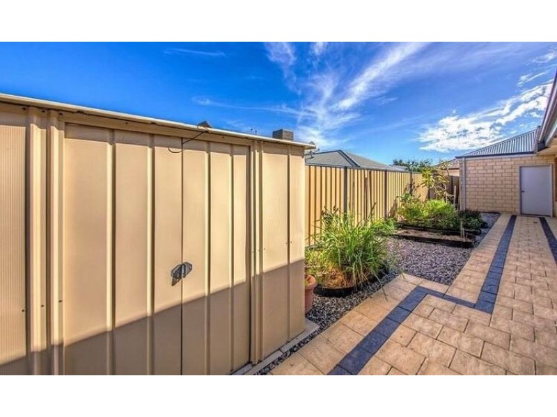 19 Jaeger Bend, Tapping WA 6065