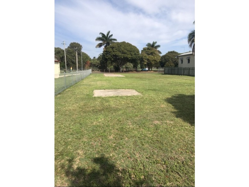 26 Hinkler Avenue, Bundaberg North QLD 4670