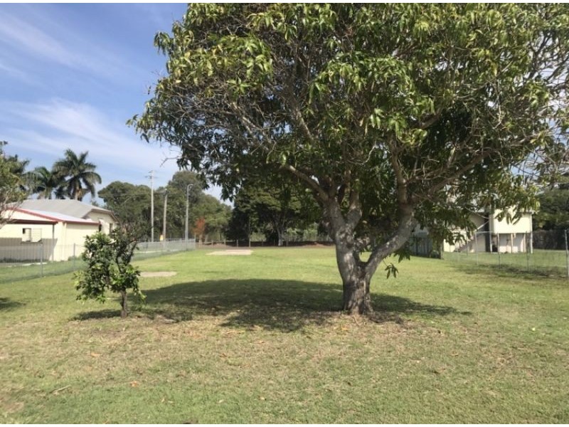 26 Hinkler Avenue, Bundaberg North QLD 4670
