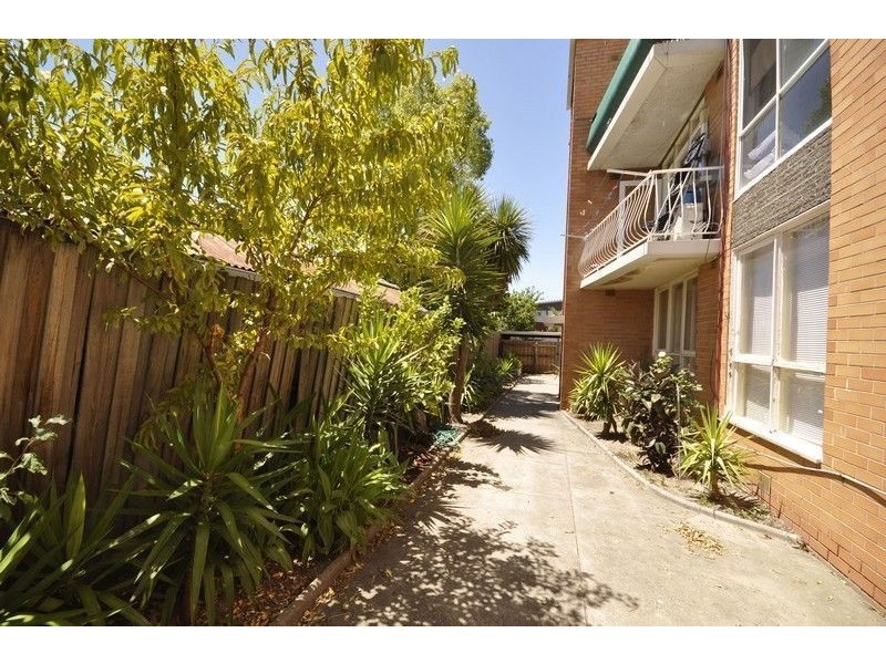 8/69 Kingsville Street, Kingsville VIC 3012