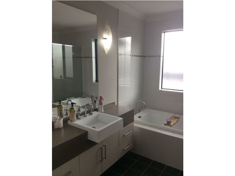 304 Warnervale Road, Hamlyn Terrace NSW 2259