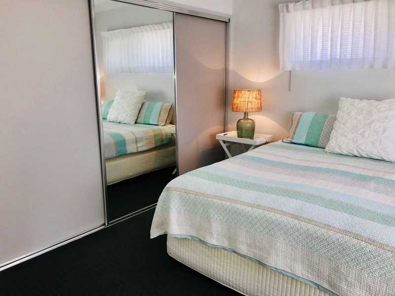 4 Magnetic Street, Parrearra QLD 4575