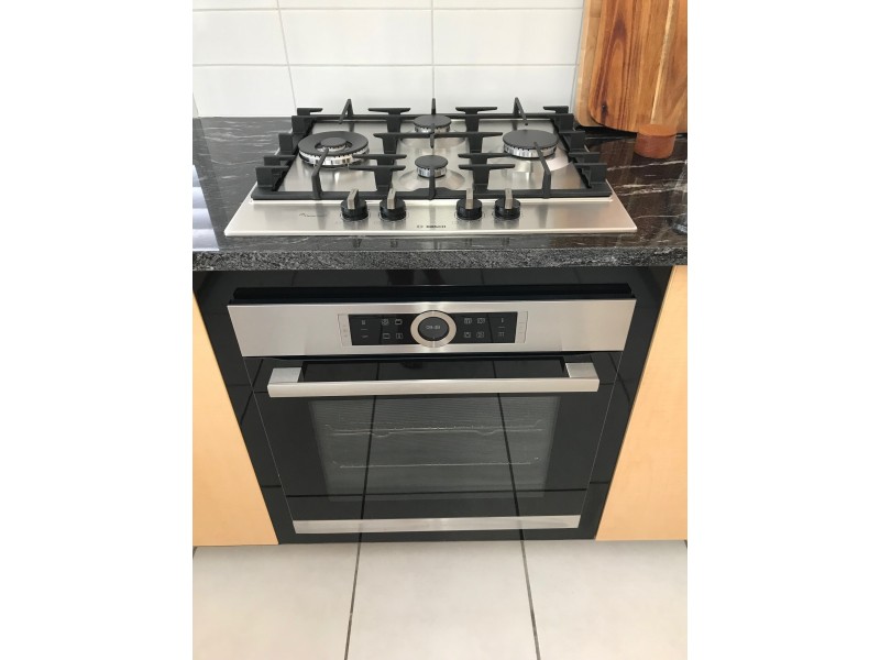 4 Magnetic Street, Parrearra QLD 4575