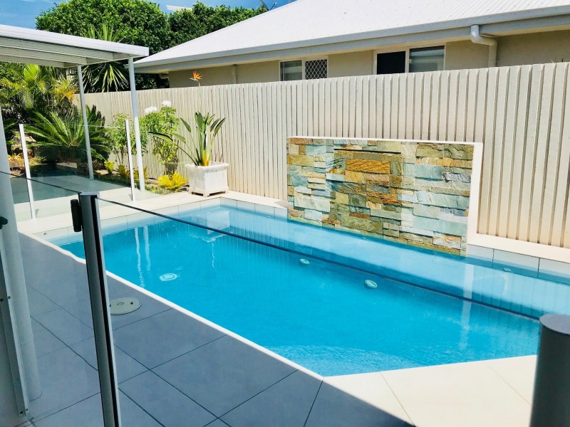 4 Magnetic Street, Parrearra QLD 4575