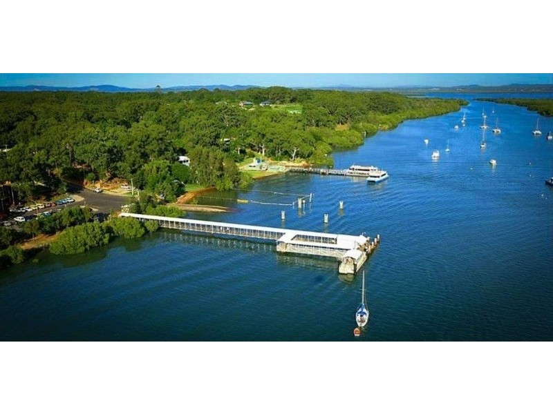 21 Channel Street, Russell Island QLD 4184