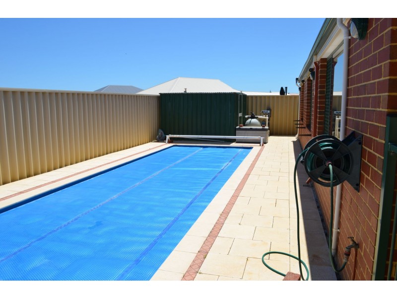 11 Thurleigh Approach, Butler WA 6036