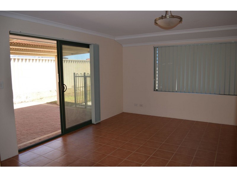 11 Thurleigh Approach, Butler WA 6036