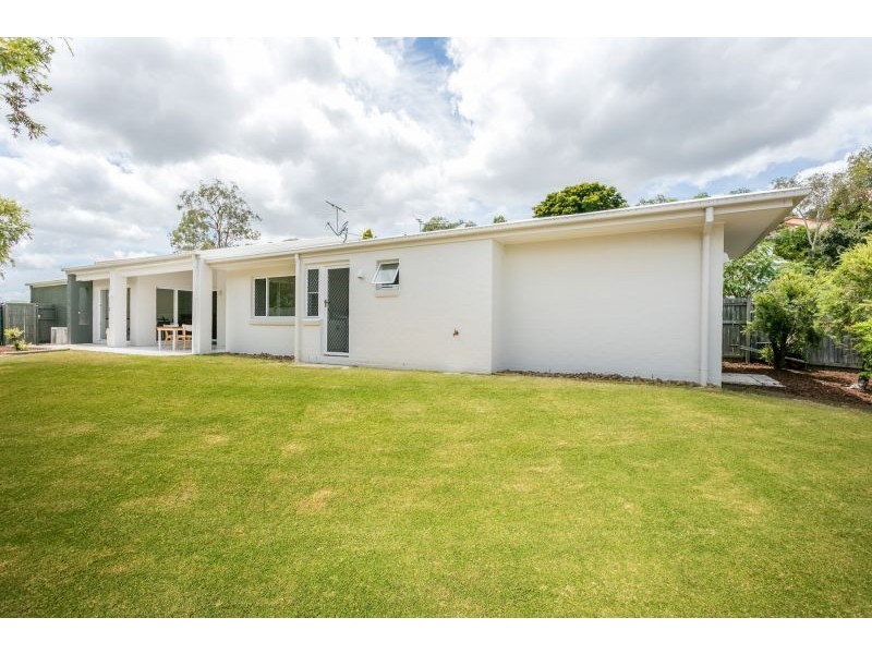 1/64 Castile Crescent, Edens Landing QLD 4207