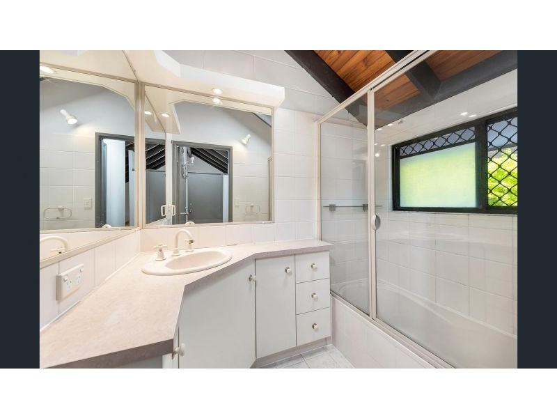 1/168 Waterworks Road, Ashgrove QLD 4060