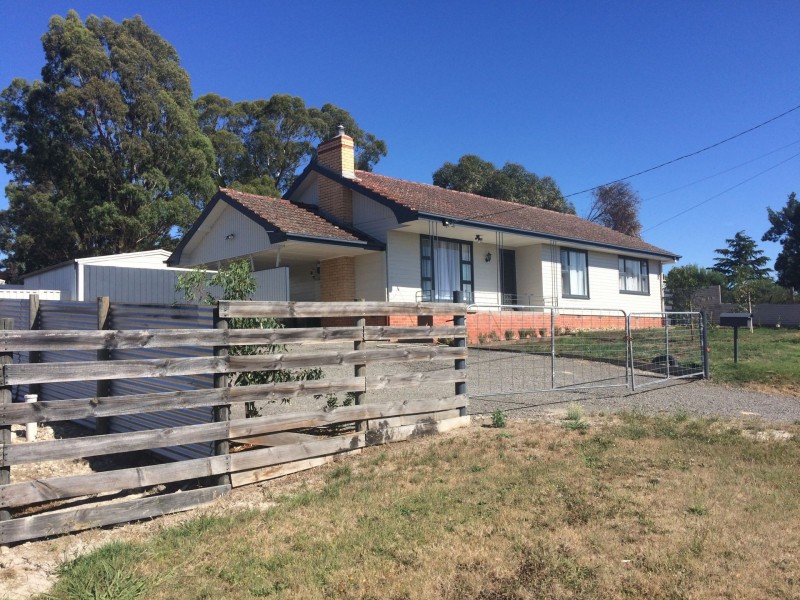 Lot 1/8 Wills Street, Beaufort VIC 3373