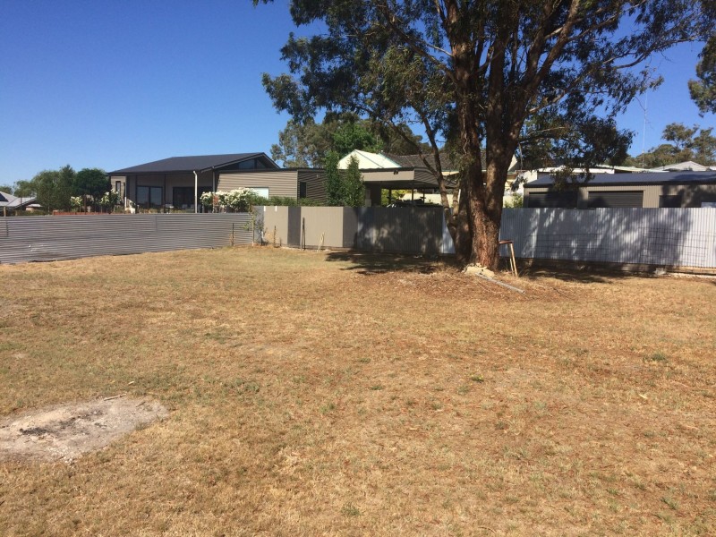 Lot 1/8 Wills Street, Beaufort VIC 3373