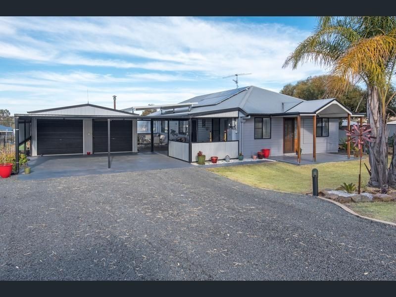 21 Curlew Street, Meringandan West QLD 4352