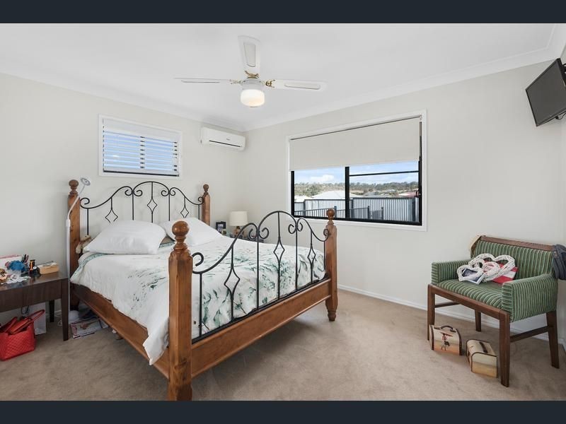 21 Curlew Street, Meringandan West QLD 4352