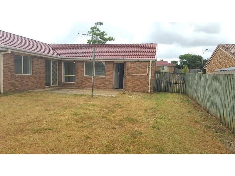 12 Paddies Crescent, Crestmead QLD 4132