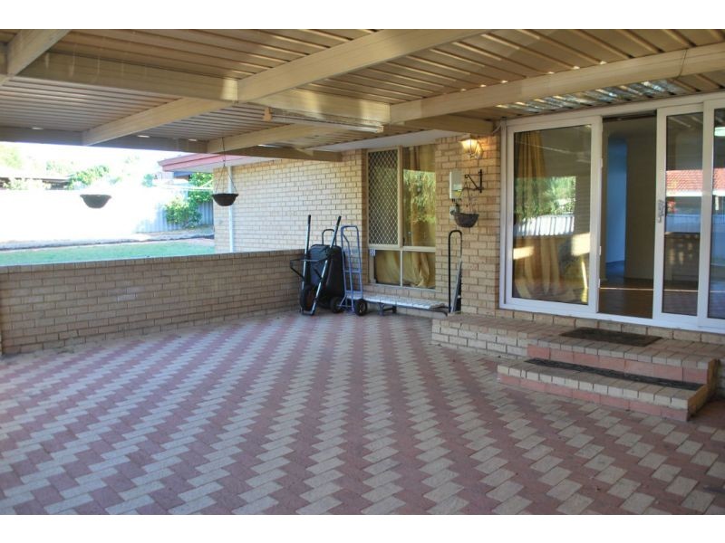 50 Rhine Crescent, Beechboro WA 6063