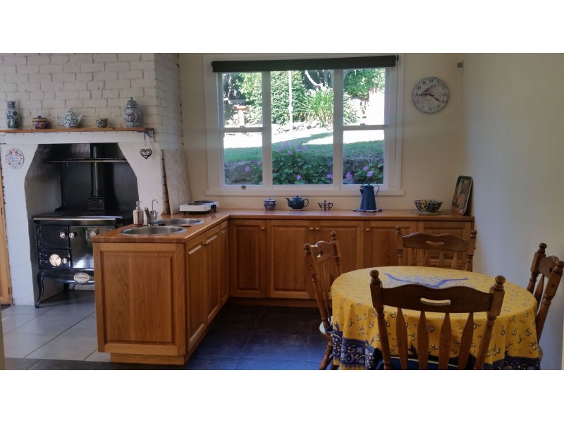 25 Forest Road, Trevallyn TAS 7250