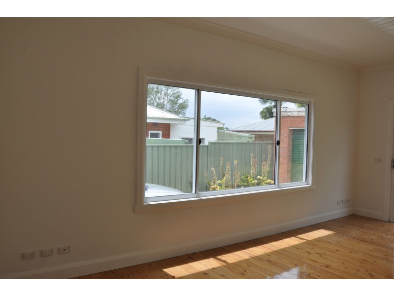 110 Peel St, Bathurst NSW 2795