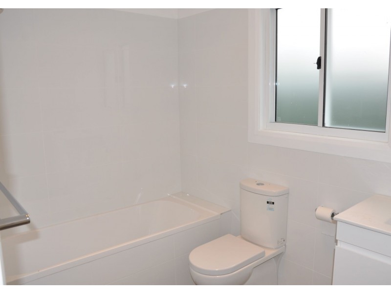 110 Peel St, Bathurst NSW 2795