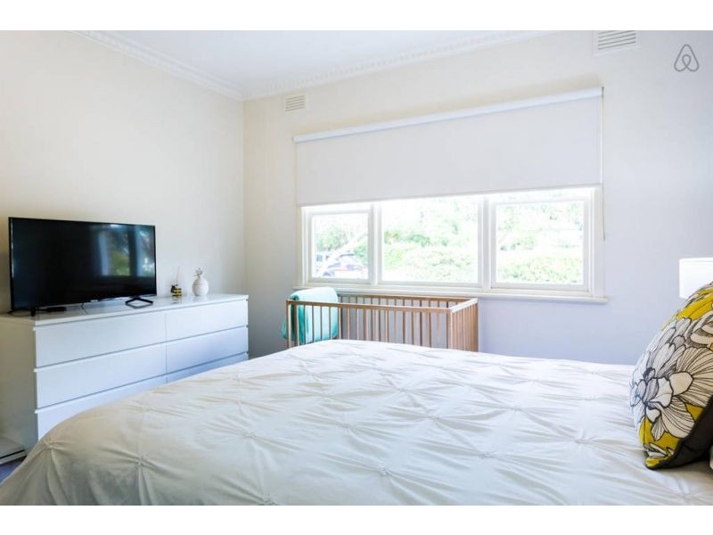 1/1 Edinburgh St, Hampton VIC 3188