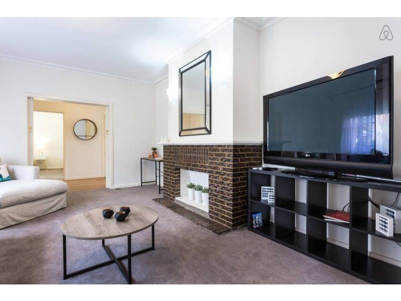 1/1 Edinburgh St, Hampton VIC 3188