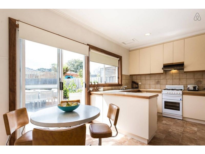 1/1 Edinburgh St, Hampton VIC 3188