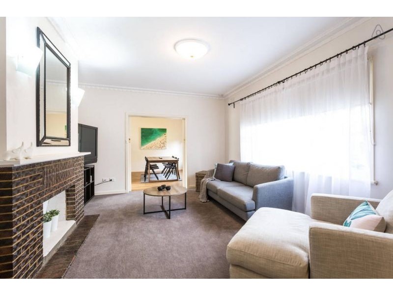 1/1 Edinburgh St, Hampton VIC 3188