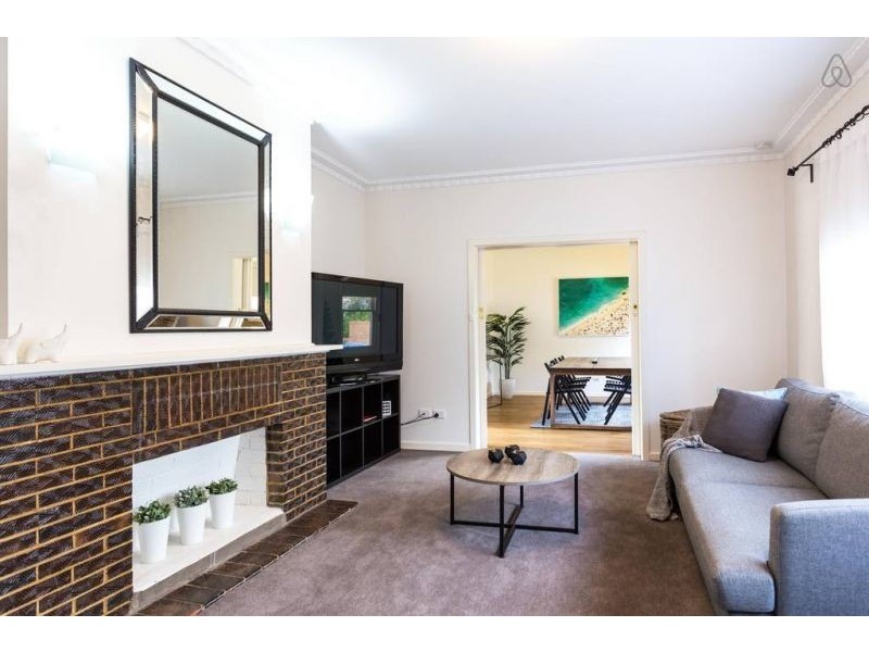 1/1 Edinburgh St, Hampton VIC 3188