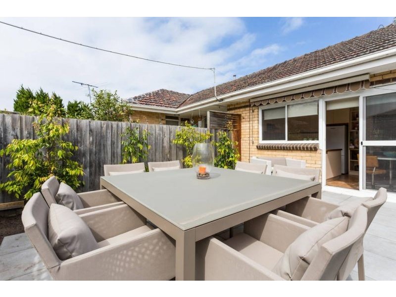 1/1 Edinburgh St, Hampton VIC 3188