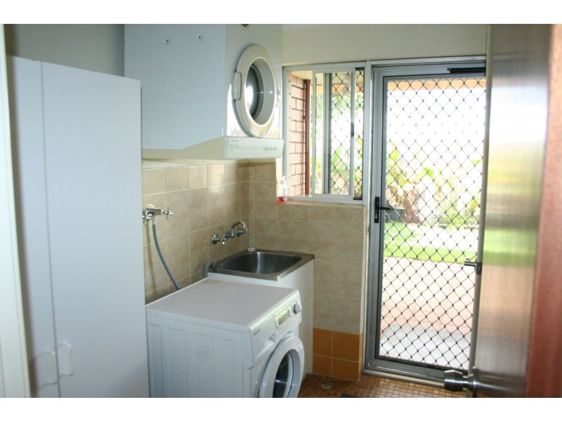 2/85-87 Kitchener Ave, Victoria Park WA 6100