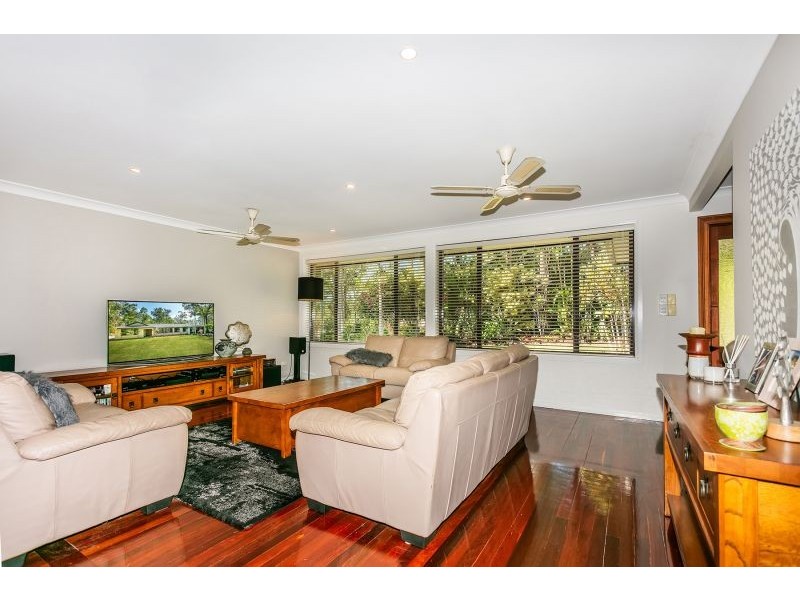 10 Warrawee Way, Pimpama QLD 4209