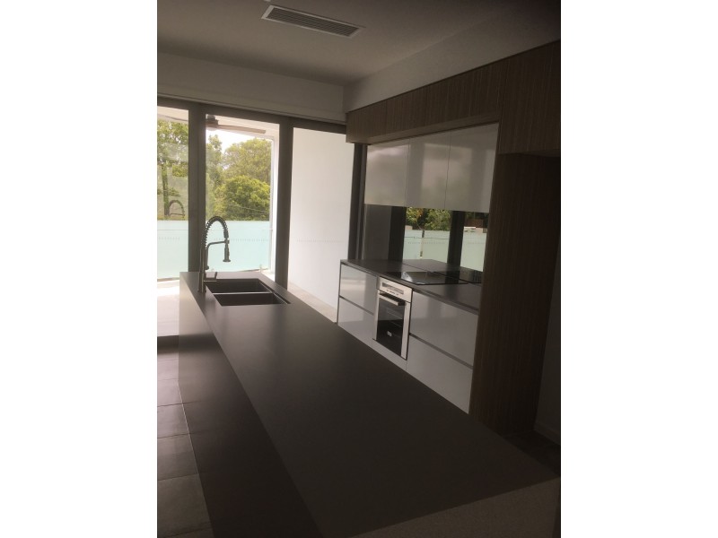 2/25 Bellevue Parade, Taringa QLD 4068