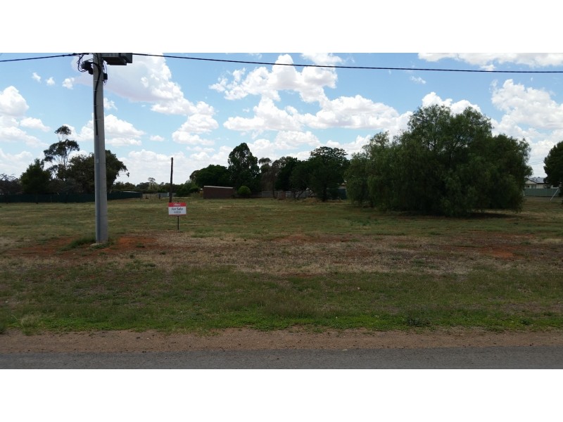 15 Devon Street, Merriwagga NSW 2652