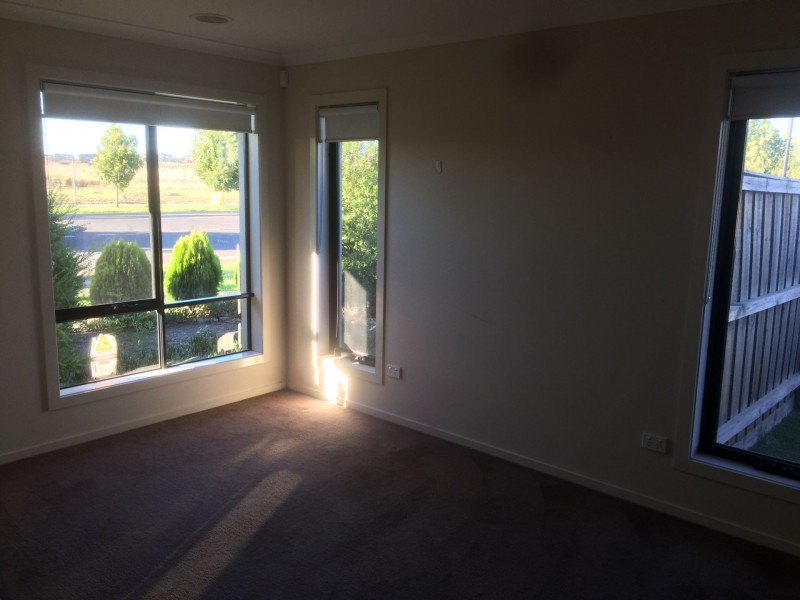 44 Edenvale Blvd, Wollert VIC 3750