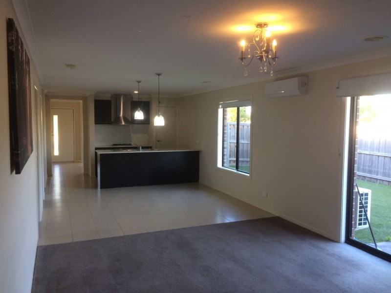 44 Edenvale Blvd, Wollert VIC 3750