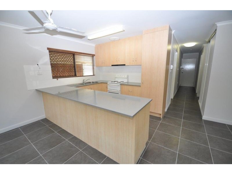 88 Swallow St, Mooroobool QLD 4870