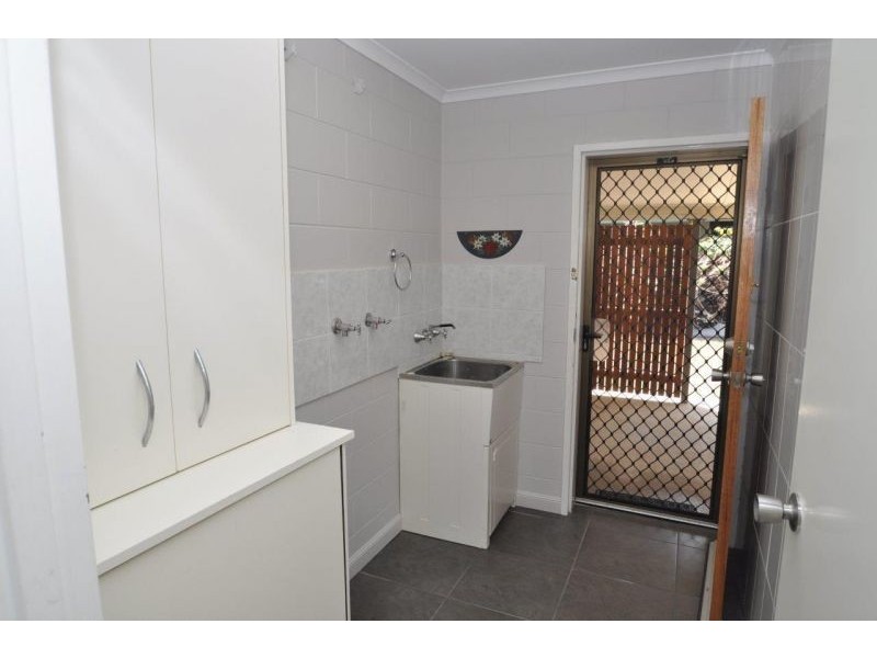 88 Swallow St, Mooroobool QLD 4870
