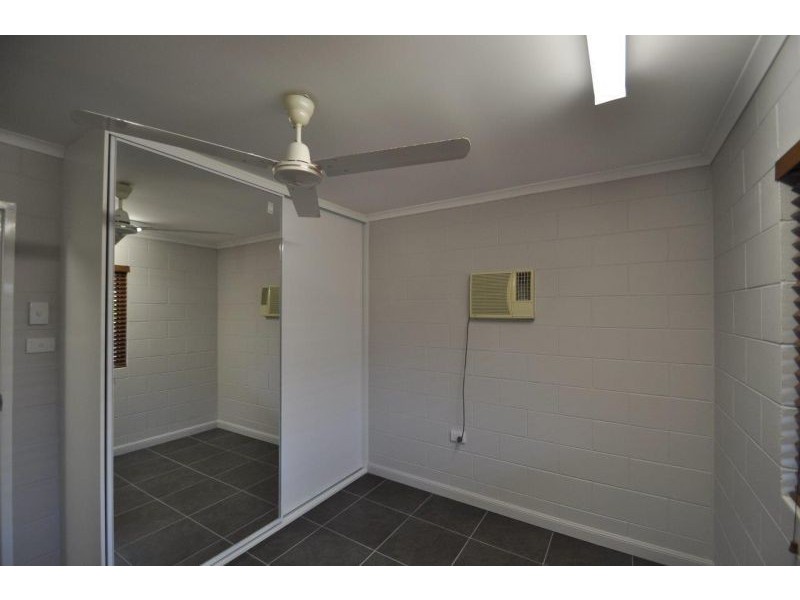 88 Swallow St, Mooroobool QLD 4870