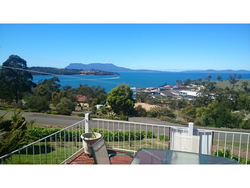 33 Bernacchi Drive, Orford TAS 7190