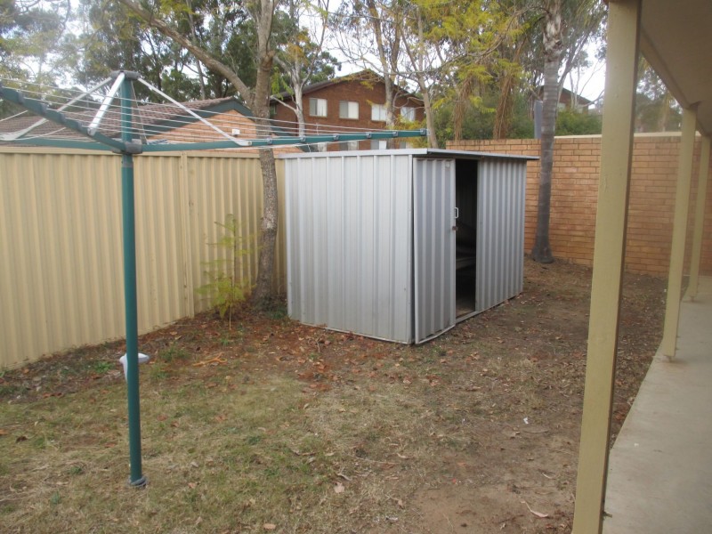 6/42 Woodhouse Drive, Ambarvale NSW 2560