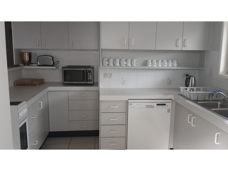 49 Hollywell Road, Biggera Waters QLD 4216