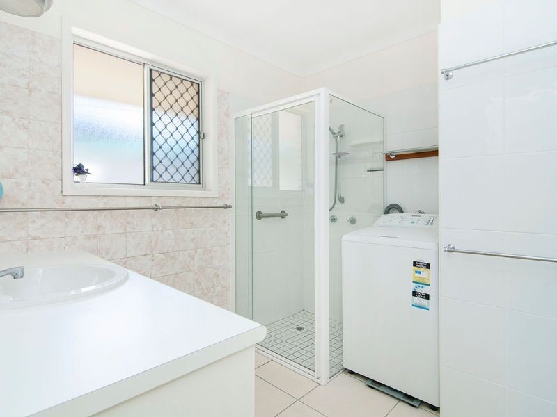 49 Hollywell Road, Biggera Waters QLD 4216