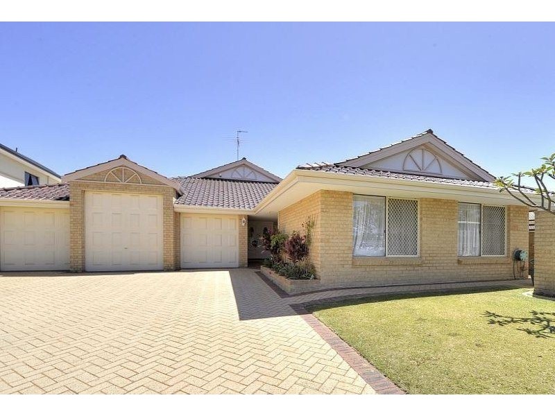 14 Warren Place, Dudley Park WA 6210