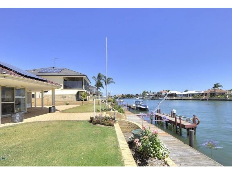 14 Warren Place, Dudley Park WA 6210