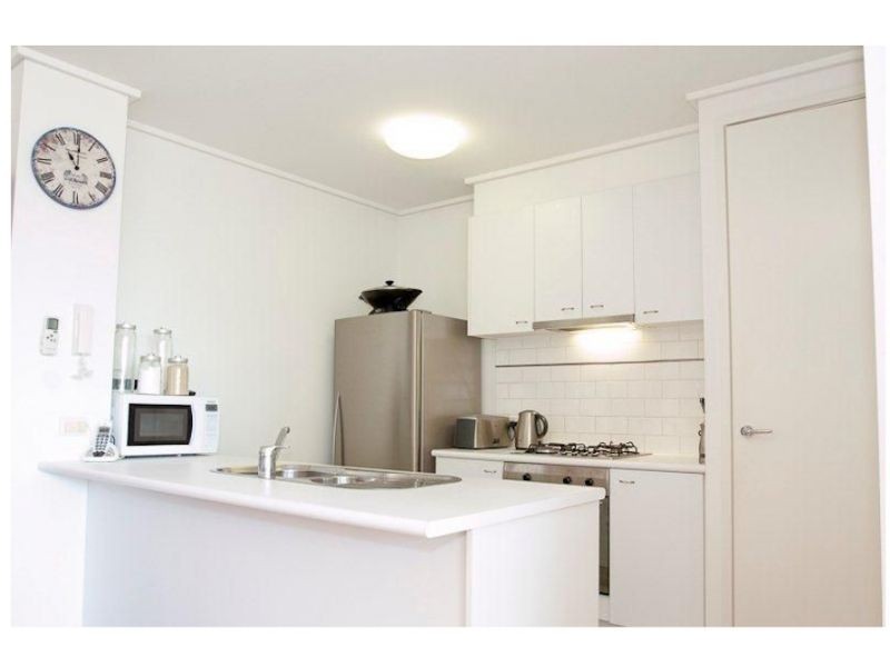 602/28 Bank St, South Melbourne VIC 3205