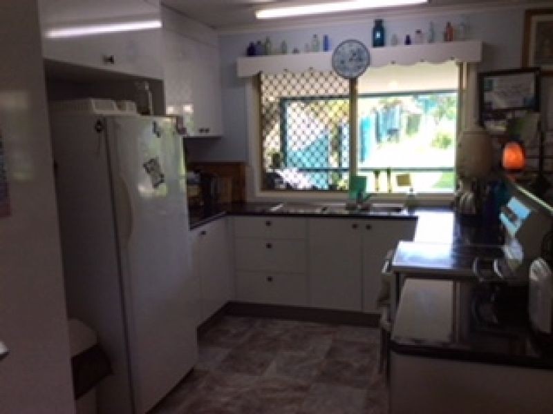 3 Rieck St, Gin Gin QLD 4671