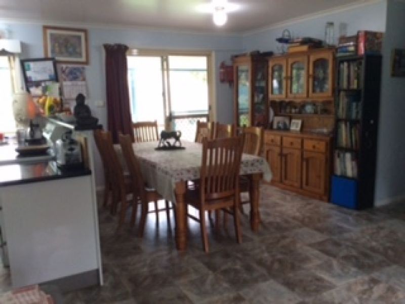 3 Rieck St, Gin Gin QLD 4671