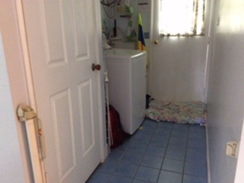 3 Rieck St, Gin Gin QLD 4671