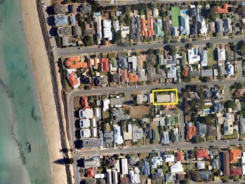 2/9 Cross Street, Hove SA 5048