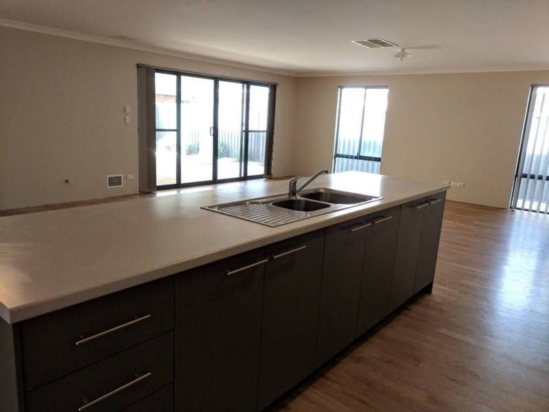 13 Isabella Loop, Landsdale WA 6065